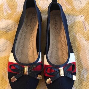 Nautical Women's Navy and Red Flats with bow accents